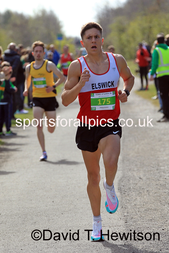 The  2022 Terry O'Gara 5k Road Race, Wallsend.  Photo: David T. Hewitson/Sports for All Pics